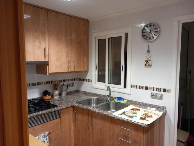 Piso en venta en Vilanova i la Geltrú, La Geltrú Sant Jordi Costa Dorada. Amplio piso de 4 habitaciones junto a la estación en Vilanova i la Geltru. Pisos Vilanova i la.