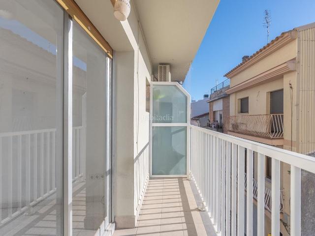 Piso en venta en Vilanova i la Geltrú, La Geltrú Sant Jordi Costa Dorada. Piso en venta en Vilanova i la Geltrú Calle Sant Cristòfol 3 habitaciones 215.000. Pisos Vilanova i la.