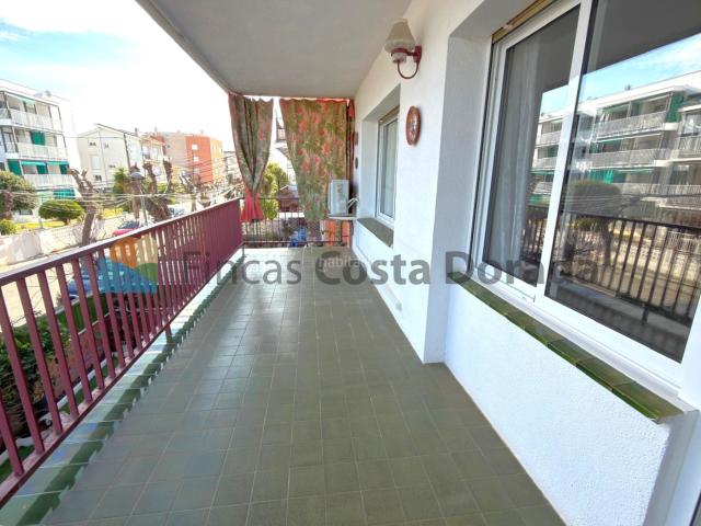 Piso en venta en Vilanova i la Geltrú, Prat de Vilanova Costa Dorada. PISO MUY LUMINOSO DE OPORTUNIDAD EN PLAYA. Pisos Vilanova i la.