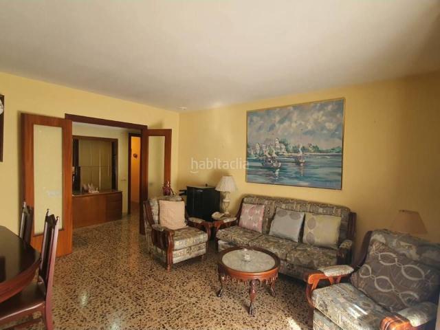 Piso en venta en Vilanova i la Geltrú, Sant Joan Costa Dorada. Piso amplio de 4 hab. situado en el centro Vilanova. Pisos Vilanova i la.