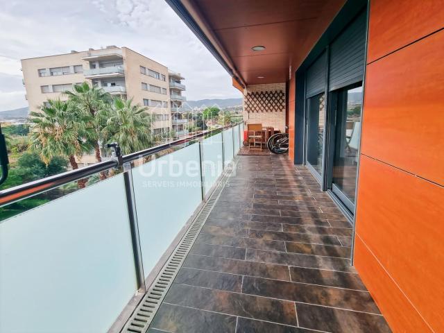 Piso en venta en Vilassar de Mar, Les Pinedes. Piso con piscina comunitaria, parking y trastero en Les Pinedes, Vilassar de Mar!. Pisos Vilassar de.