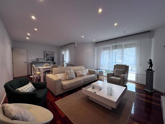 Piso en Venta en Villa Pilar