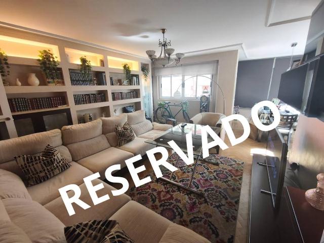 Piso en Venta en Villafontana Estoril I