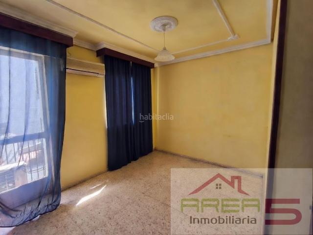 Piso en venta en Villafranca de los Barros. Amplio piso de 3 habitaciones con patio en Villafranca de los Barros. Pisos Villafranca de los.
