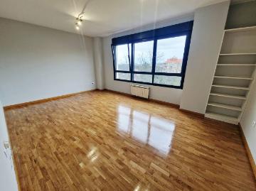 Piso en Venta en Villalegre La Luz