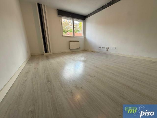 Piso en venta en Villanubla. Oportunidad Vivienda Seminueva en Villanubla de tres dormitorios, dos baños. Pisos.