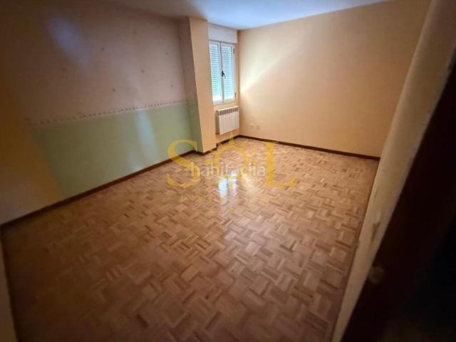 Piso en venta en Villaquilambre. EN VENTA PISO CARRETERA SANTANDER. Pisos.