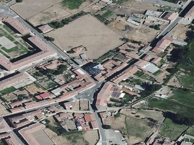 Piso en venta en Villaquilambre. Inmueble en Villaquilambre. Pisos.