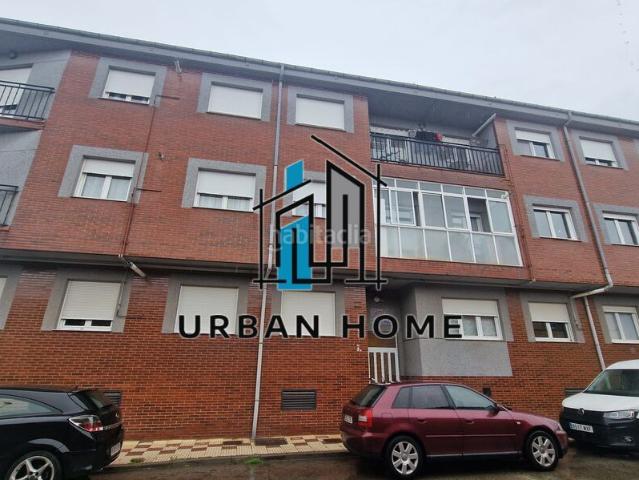 Piso en venta en Villaquilambre. URBAN HOME VENDE PISO SIN AMUEBLAR EN ZONA RESIDENCIAL DE VILLAQUILAMBRE. Pisos.
