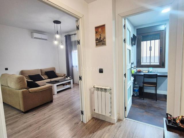 Piso en venta en Villarejo de Salvanés. Tríplex enorme y a reformado. Pisos Villarejo de.