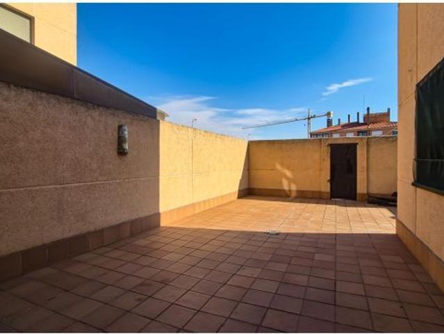 PISO EN VENTA EN VILLARES DE LA REINA, SALAMANCA. Urbis te ofrece un piso en venta en Villares de la