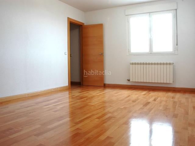Piso en venta en Villares de la Reina. 4500 PISO EN VILLARES DE LA REINA. Pisos Villares de la.