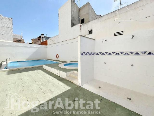 Piso en venta en Villarreal Vila real, Madrigal. AMPLIO Y LUMINOSO EN RESIDENCIAL CON PISCINA Y GARAJE, TODO AMUEBLADO. Pisos Villarreal Vila.