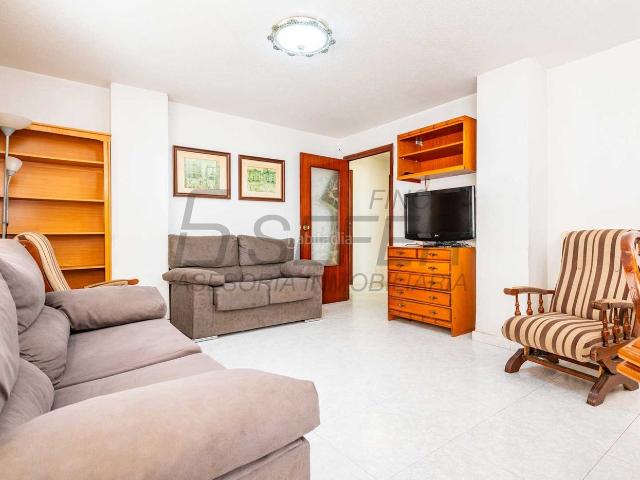 Piso en venta en Villarreal Vila real, Cariñena Carinyena. Piso en el centro con ascensor. Pisos Villarreal Vila.