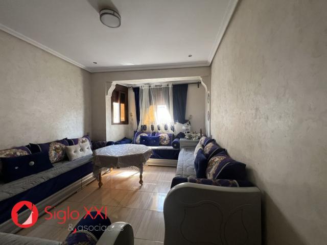 Piso en venta en Villarreal Vila real, El Pilar. PISO EN VILAREALAcogedor piso situado en una finca de 1983, con una superficie útil de 76 m y 84 m construidos. La propiedad cuent. Pisos.