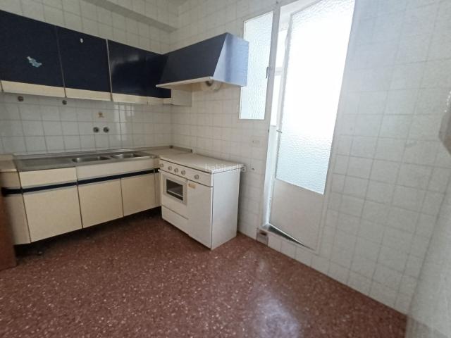 Piso en venta en Villarrobledo. Piso en buena zona de la localidad de VILLARROBLEDO. Pisos.