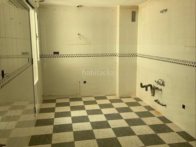 Piso en venta en Villarrobledo. Pisos.