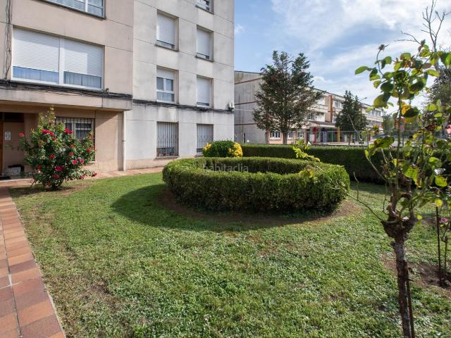 Piso en venta en Villaviciosa, Villaviciosa Amandi. Venta de piso de tres dormitorios en Villaviciosa. Pisos.