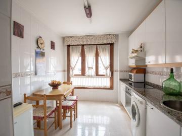 Piso en Venta en Villaviciosa Amandi