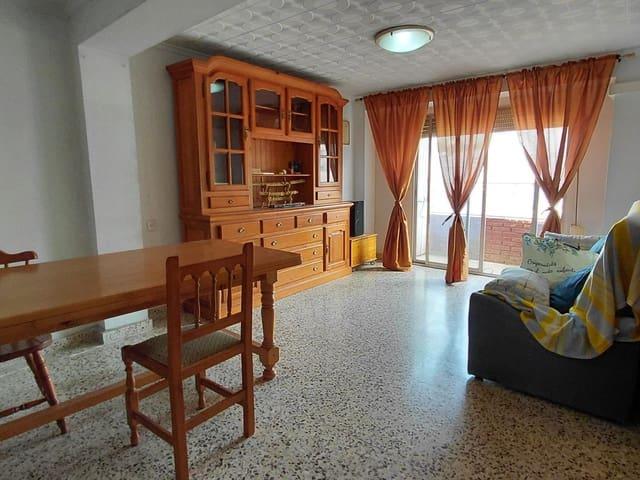 Piso en venta en Villena, Alicante