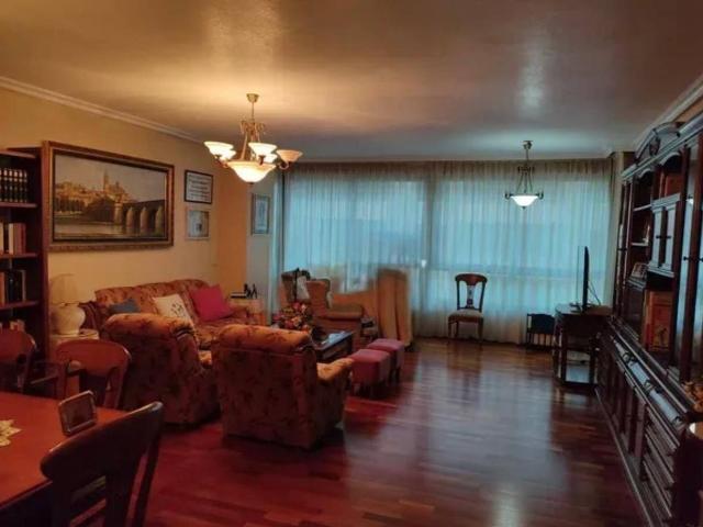 Piso en Venta en Vistalegre