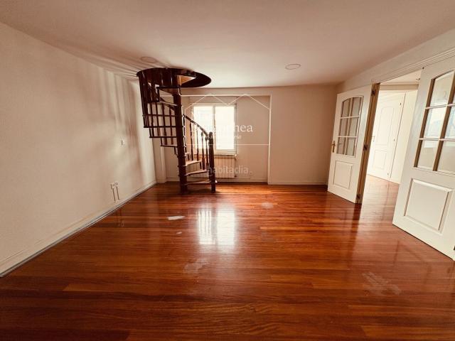 Piso en venta en Vitoria Gasteiz, Lovaina. SE VENDE piso con ascensor en San Antonio. Pisos Vitoria.