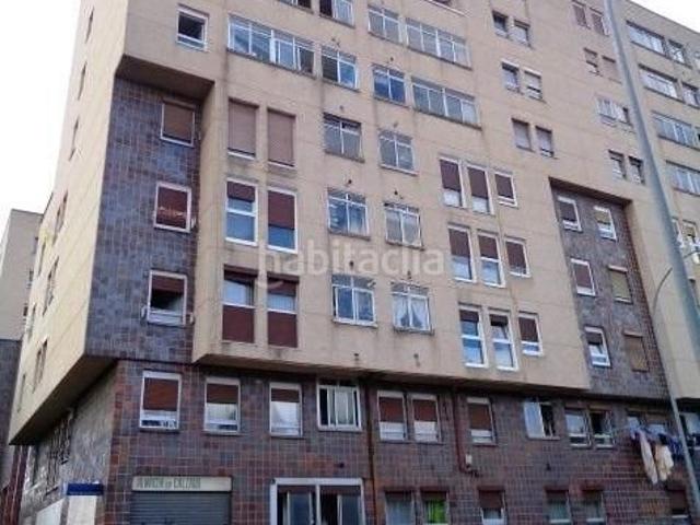 Piso en venta en Vitoria Gasteiz, Sansomendi. Amplio piso en Vitoria, ideal para tu familia No Visitable Sin Posesión. Pisos Vitoria.