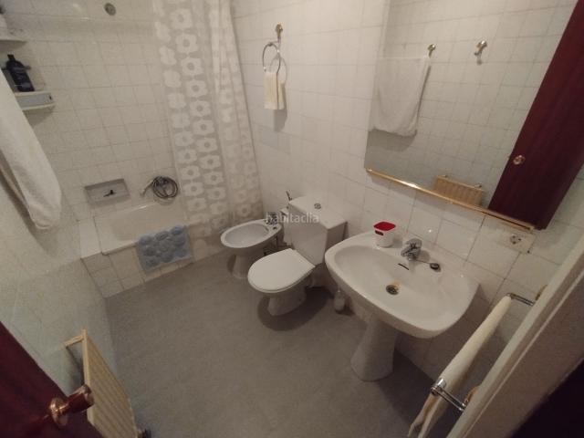 Piso en venta en Viveiro. PISO GRANDE CON VISTAS DESPEJADAS AL RIO LANDRO Y A LA RIA DE VIVEIRO. Pisos.