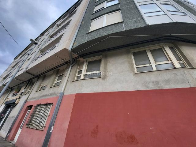 Piso en venta en Viveiro. Vivienda en Entreplanta en venta. Se encuentra a escasos metros de la playa de Covas en Viveiro. Con una superficie de 250 m se lo. Pisos.