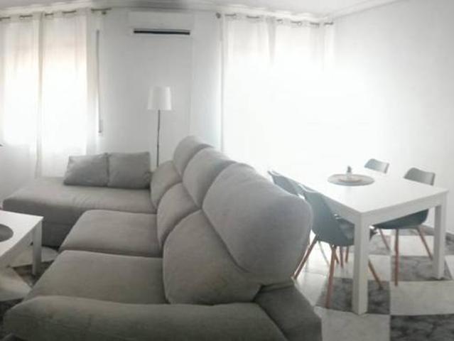 Piso en Venta en Viñuela Rescatado
