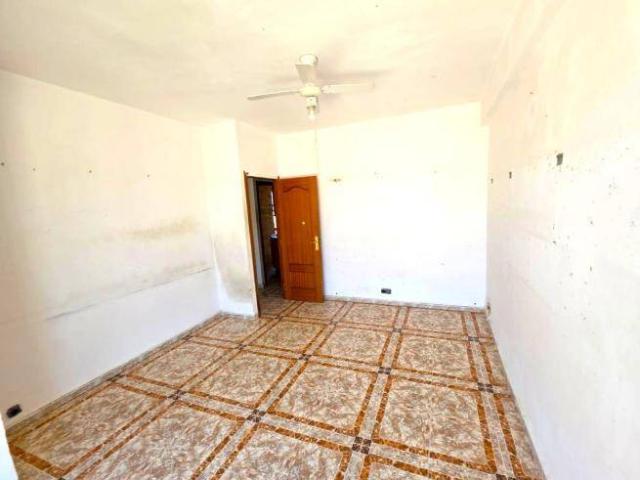 Piso en Venta en Viñuela Rescatado
