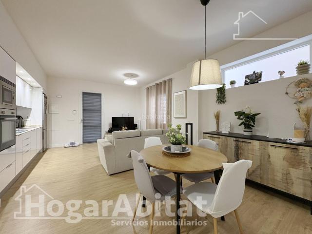 Piso en venta en Xeraco. OPORTUNIDAD DE INVERSIÓN! TOTALMENTE REFORMADO, ESQUINERO Y MUY ACOGEDOR. Pisos.