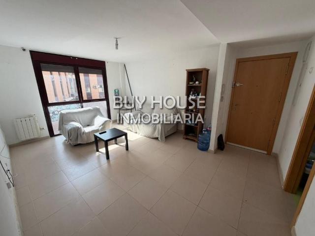 Piso en venta en Yuncler. PISO EN YUNCLER OPORTUNIDAD PRECIO!. Pisos.
