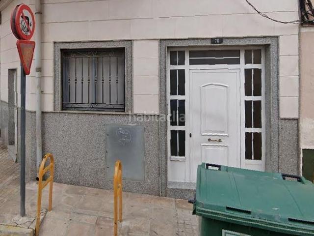Piso en venta en Yecla. SE VENDE inmueble ALQUILADO en Yecla. Pisos.