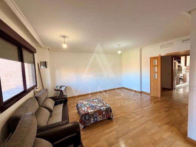Piso en venta en Yebes, Yebes Valdeluz. Piso en venta en Victor Aceituno. Pisos.