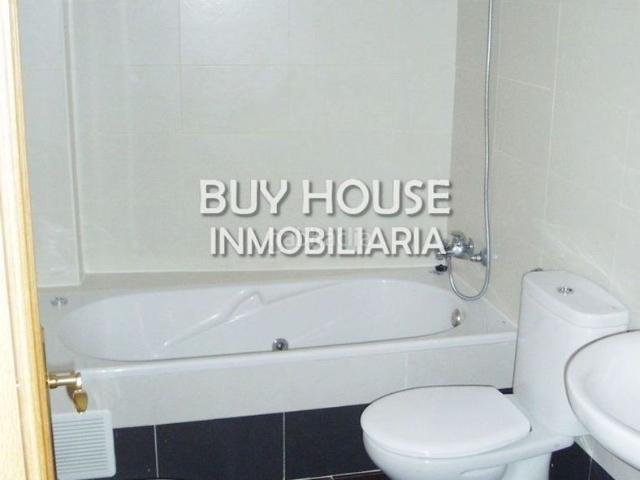 Piso en venta en Yeles. PISO BAJO EN YELES CENTRO POBLACIÓN. Pisos.