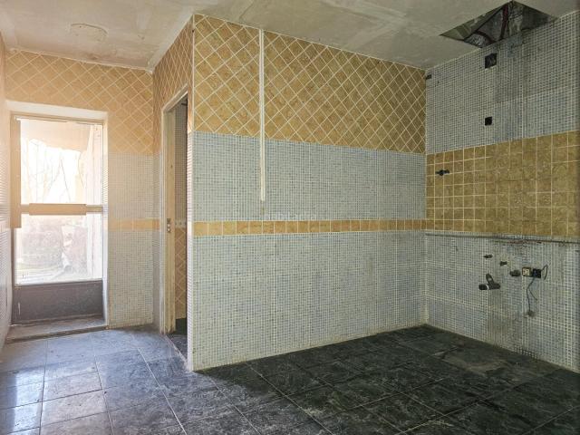 Piso en venta en Zuera. Piso para reformar en planta baja de 3 dormitorios. Pisos.