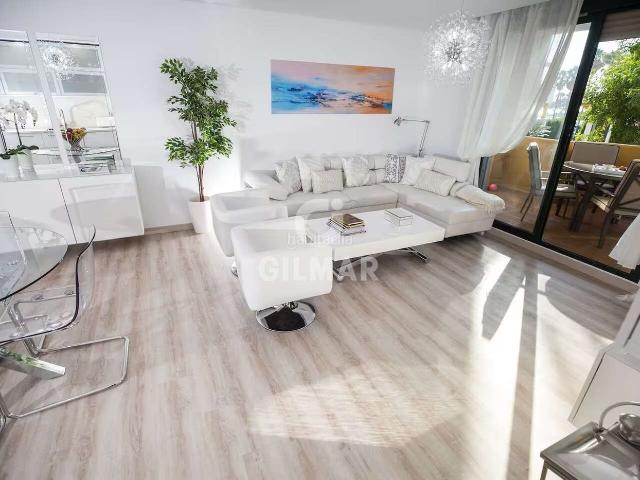 Piso en venta en Zahara de los Atunes, Alemanes. Te presentamos un espectacular apartamento TOTALMENTE REFORMADO en Zahara de los Atunes, ubicado en la exclusiva zona de La Atlant. Pisos Zahara de los.