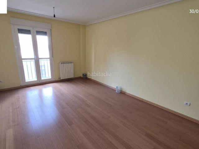 Piso en venta en Zamora, Casco Antiguo. PISO EN VENTA EN CORTINAS DE SAN MIGUEL DE 3 HABITACIONES,NUEVO A ESTRENAR. Pisos.
