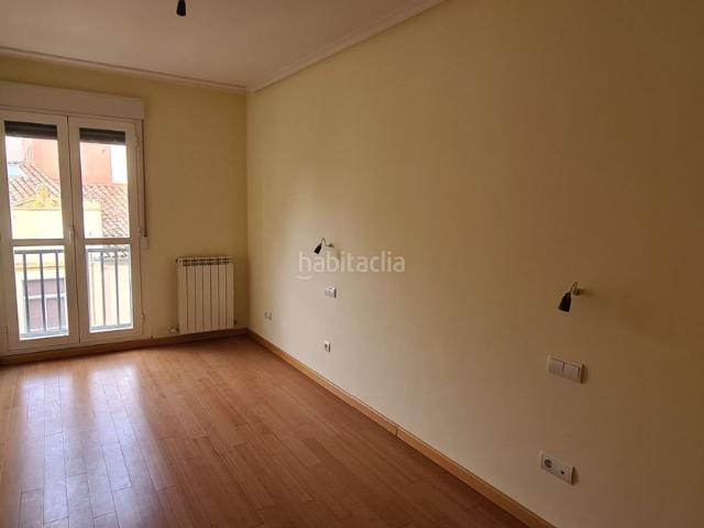 Piso en venta en Zamora, Casco Antiguo. piso nuevo de 3 dormitorios en zamora centro. Pisos.