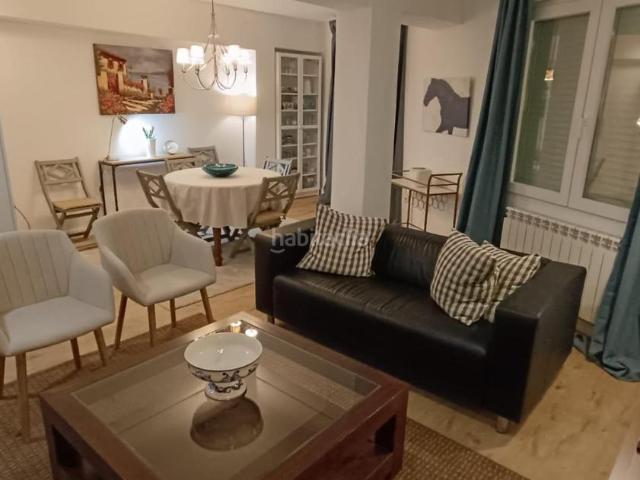 Piso en venta en Zamora, Casco Antiguo. SE VENDE PISO 3º SIN ASCENSOR EN ZAMORA ZONA CENTROALHÓNDIGA REFORMADO, 3 DORMITORIOS, 2 BAÑOS, TERRAZA. Pisos.