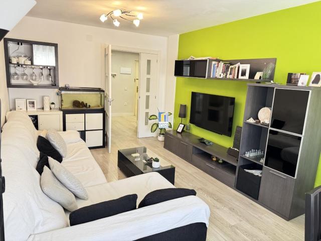 Piso en venta en Zamora, Las Viñas. PISO EN VENTA DE 4 DORMITORIOS Y 2 BAÑOS EN ZONA PRÍNCIPE DE ASTURIAS, ZAMORA. Pisos.