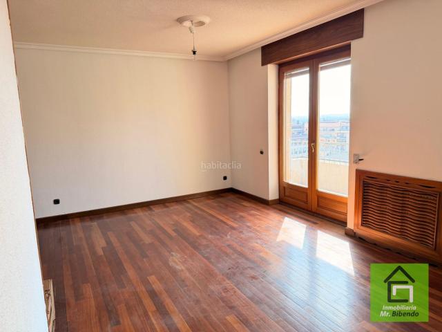 Piso en venta en Zamora, Las Viñas. Piso en venta en AV TRES CRUCES, Ensanche, Zamora. Pisos.