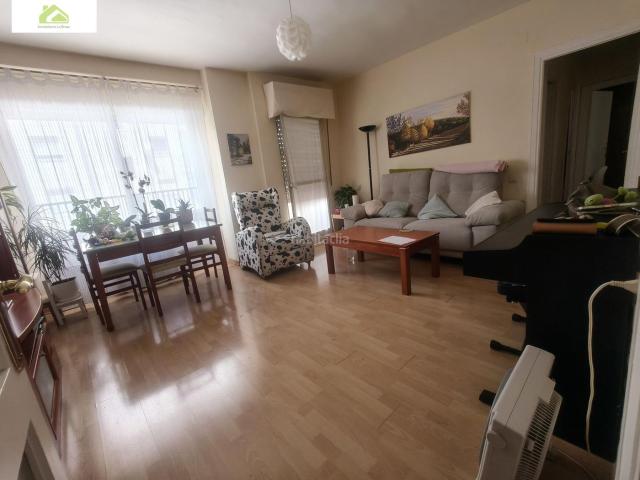 Piso en venta en Zamora, Las Viñas. PISO EN ZONA TRES CRUCES DE TRES HABITACIONES. Pisos.