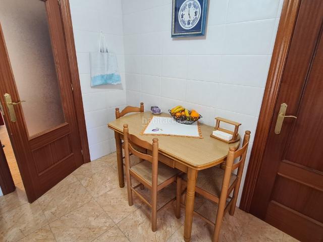 Piso en venta en Zamora, Pinilla. Luminoso piso amueblado y reformado en edificio de solo dos vecinos. Pisos.