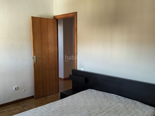 Piso en venta en Zamora, San Lázaro. Piso en Urbanización Los Almendros. Pisos.