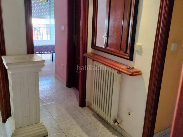 Piso en venta en Zaratán. Oportunidad Vivienda en la Plaza Mayor de Zaratán de tres dormitorios, dos baños. Pisos.