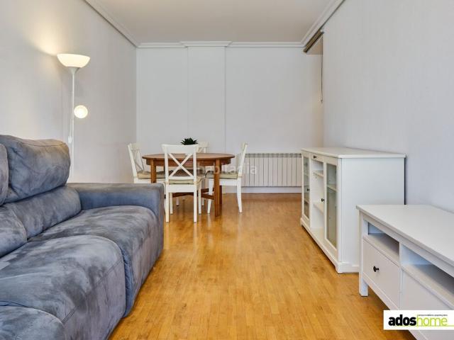 Piso en venta en Zarautz. Vivienda con garaje en urbanización Mardari. Pisos.