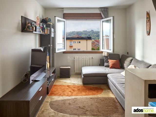 Piso en venta en Zarautz. ZARAUTZ. LUMINOSA VIVIENDA CON VISTAS AL GOLF, AL MAR Y AL MONTE PAGOETA. Pisos.