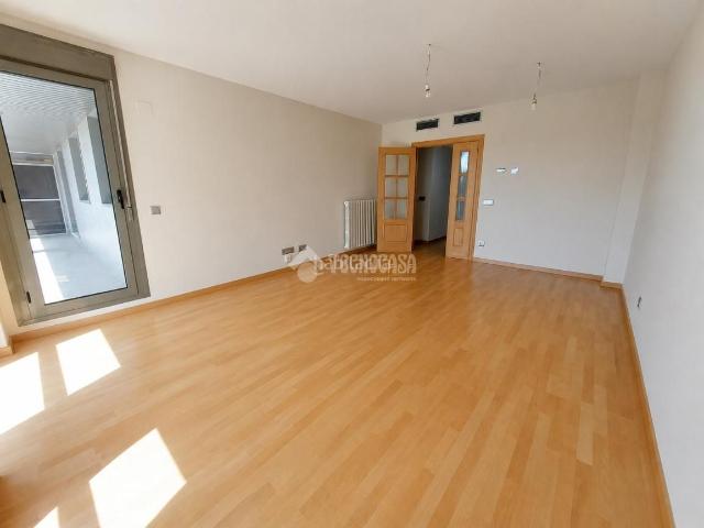 Piso en venta en Zaragoza, Oliver. Piso en venta en Zaragoza. Pisos.